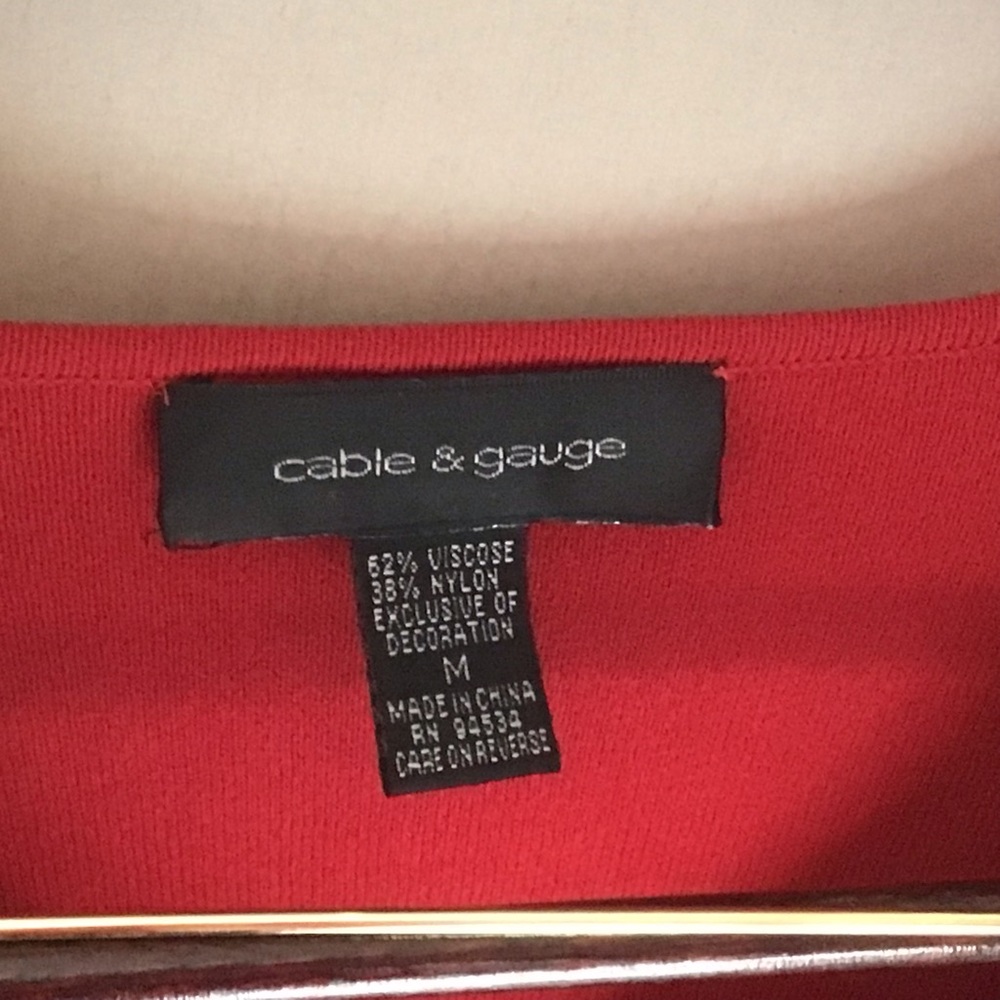 CABLE & GAUGE Women’s Medium 3/4 Sleeve Red Knit Top - Picture 5 of 6